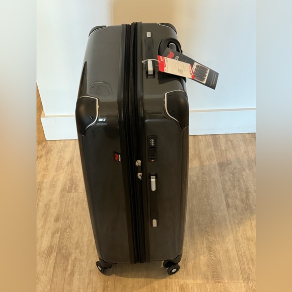 BRAND NEW Suitcase Carbon color 29Inches - Picture 2 of 5